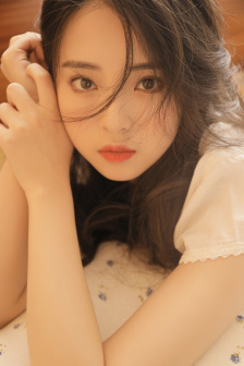 情窦初开的小姑娘